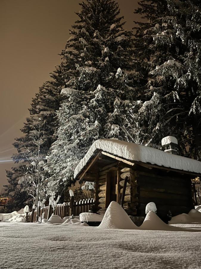 Chalet Blanc "Le Flocon" Курмайор Экстерьер фото
